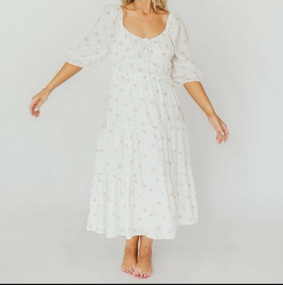 Elegant White Floral Dress